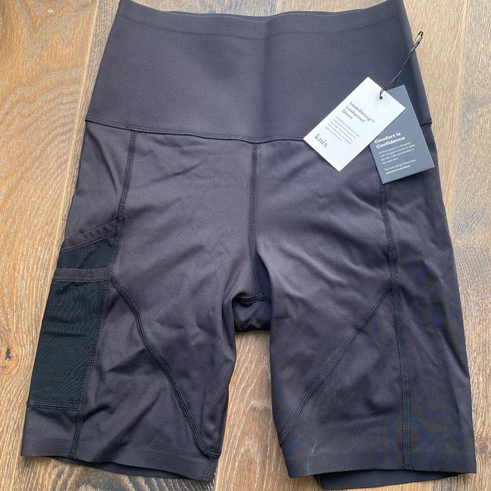 Knix Leakstrong Leakproof shorts in black size small - BRAND NEW!